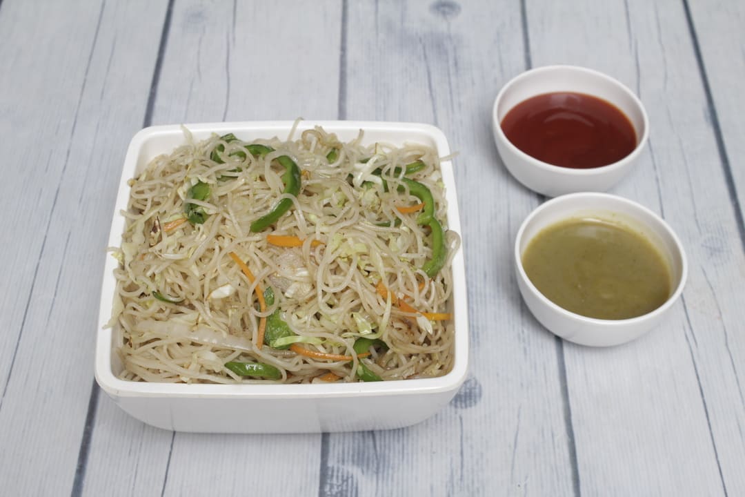 Veg Hakka Noodles